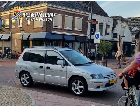 54-VP-LD, Mitsubishi Space Runner