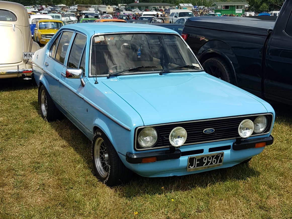 JF9967, Ford Escort 2nd gen 4-door Sedan (AFR), 1974–1980