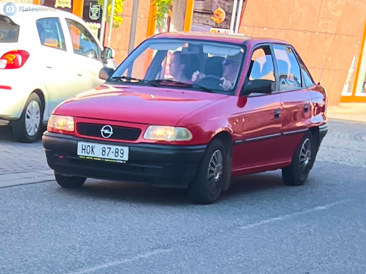 HOK 87-89, Opel Astra 1st gen Sedan (F; T92), 1992–1998 (–2002 for Eastern Europe)