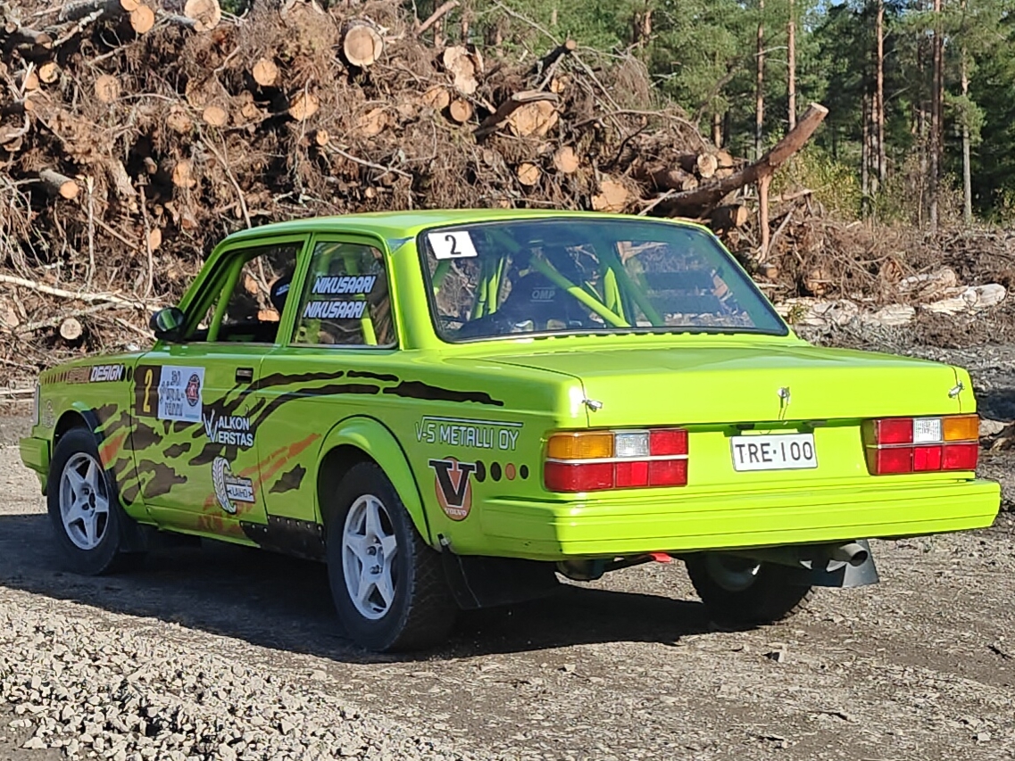 TRE-100, Volvo 240-Series 1st gen 2-door Sedan (242), facelift, 1978–1984