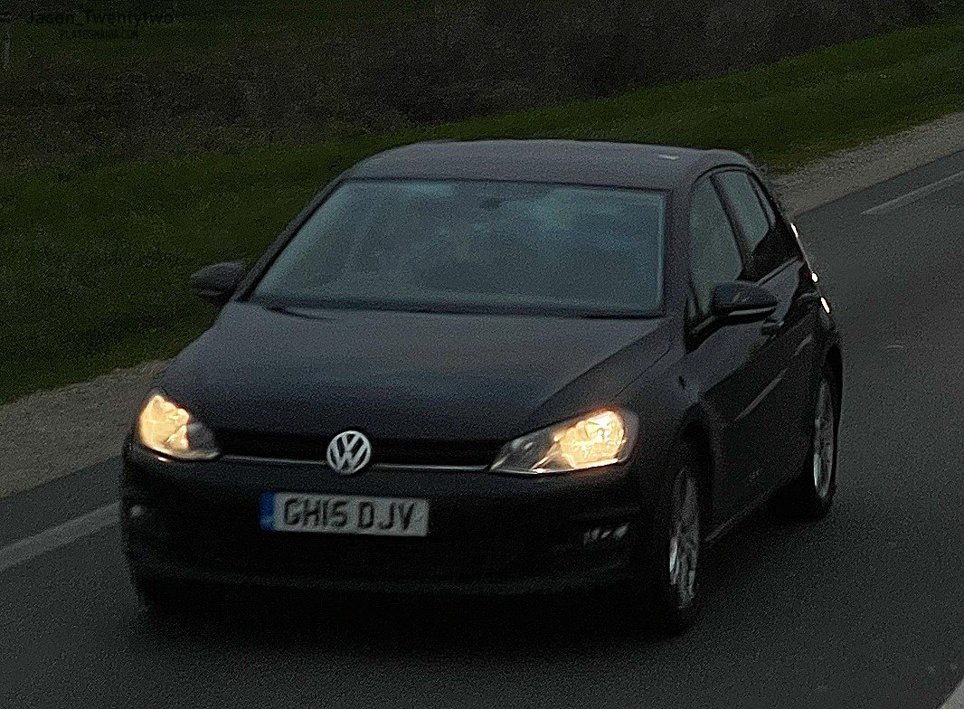 GH15DJV, Volkswagen Golf 7th gen 5-door Hatch (5G), 2012–2017