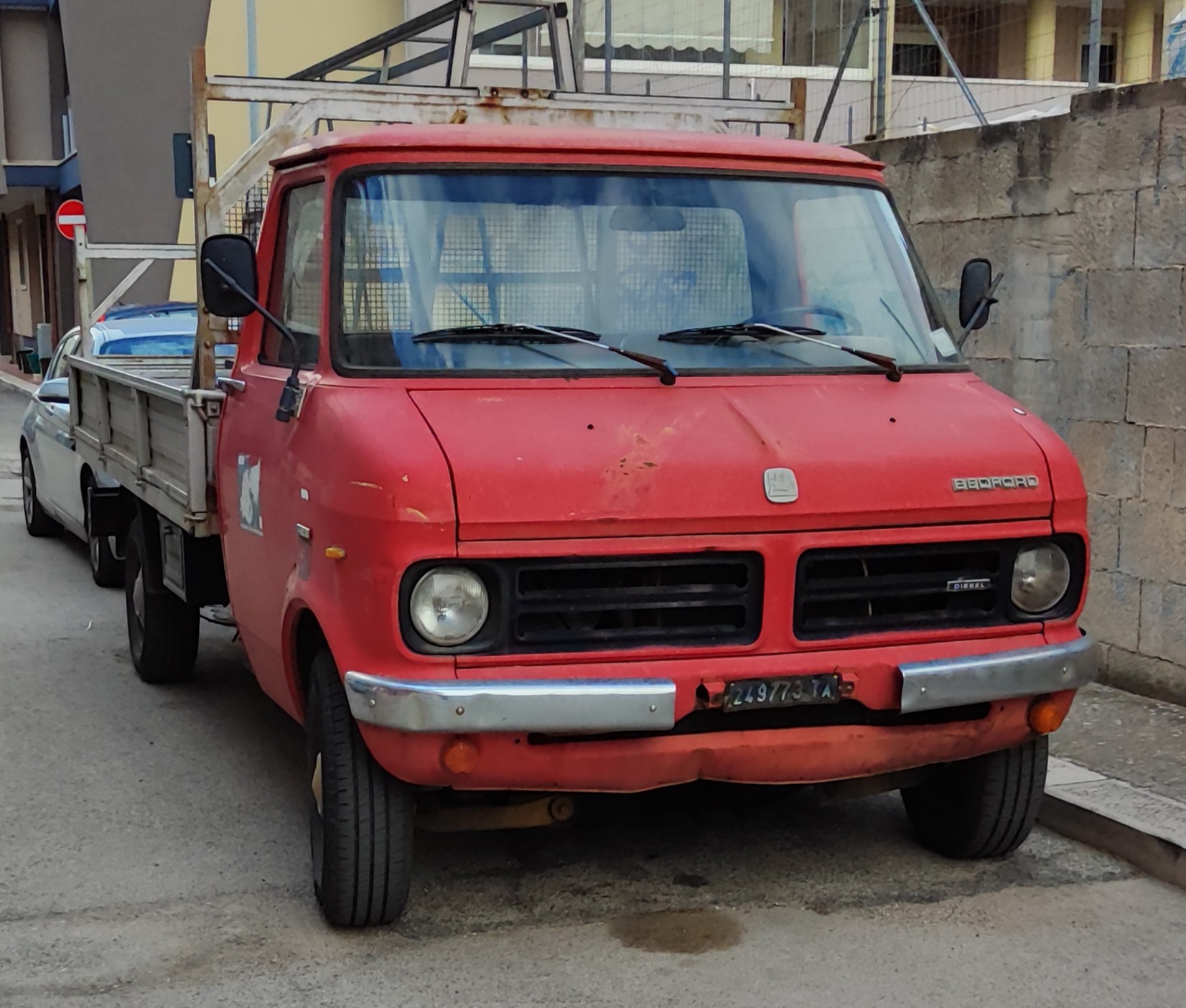 TA 249773, Bedford CF CF1, 1969–1980