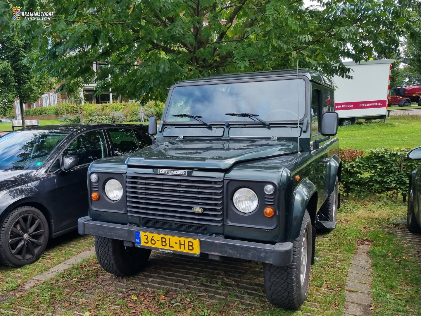 36-BL-HB, Land Rover Defender 1st gen 90