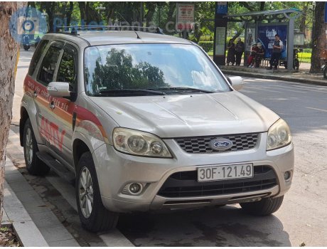 30F-121.49, Ford Escape