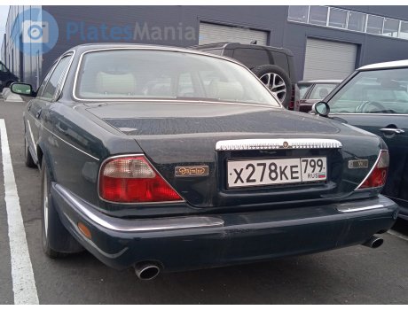 х278ке799, Daimler V8