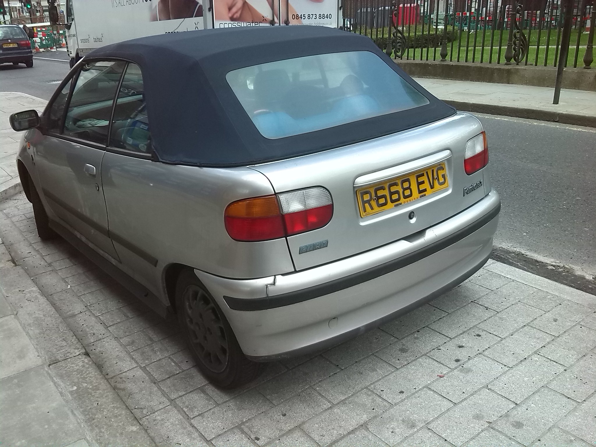 R668EVG, FIAT Punto 1st gen Cabrio (176), 1994–2000