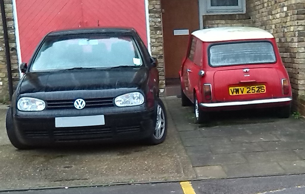 VWV252S, Leyland Mini 