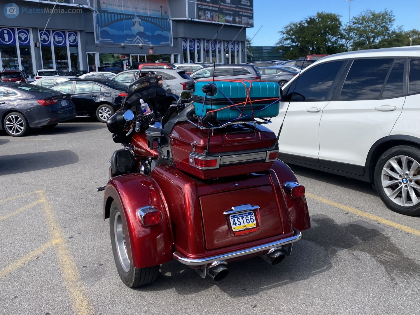 4ST66, Harley-Davidson FL 