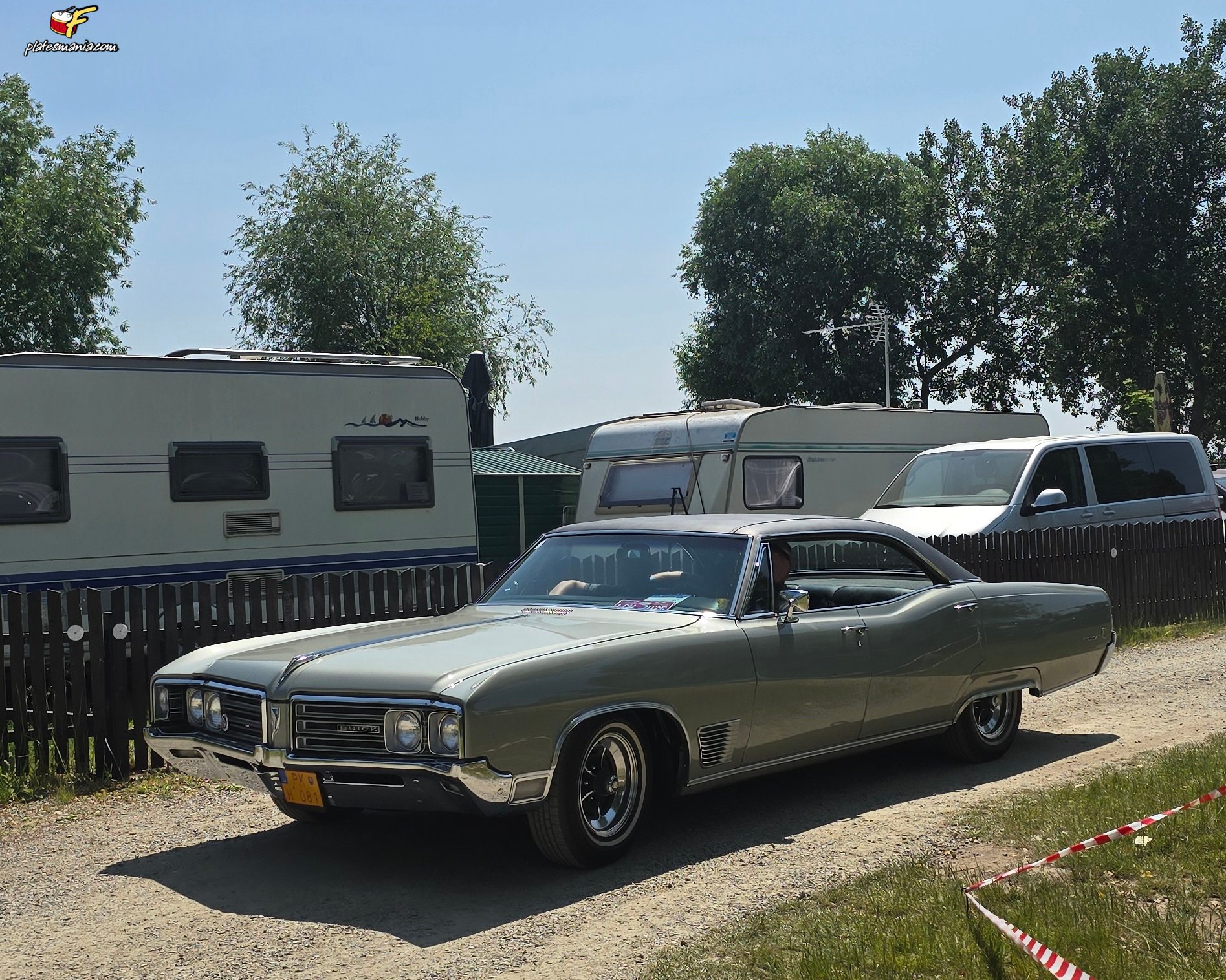 PK H 081, Buick Wildcat 2nd gen 1967 4-door Hardtop (46439/46639; B-body), 2nd facelift, 1966–1967