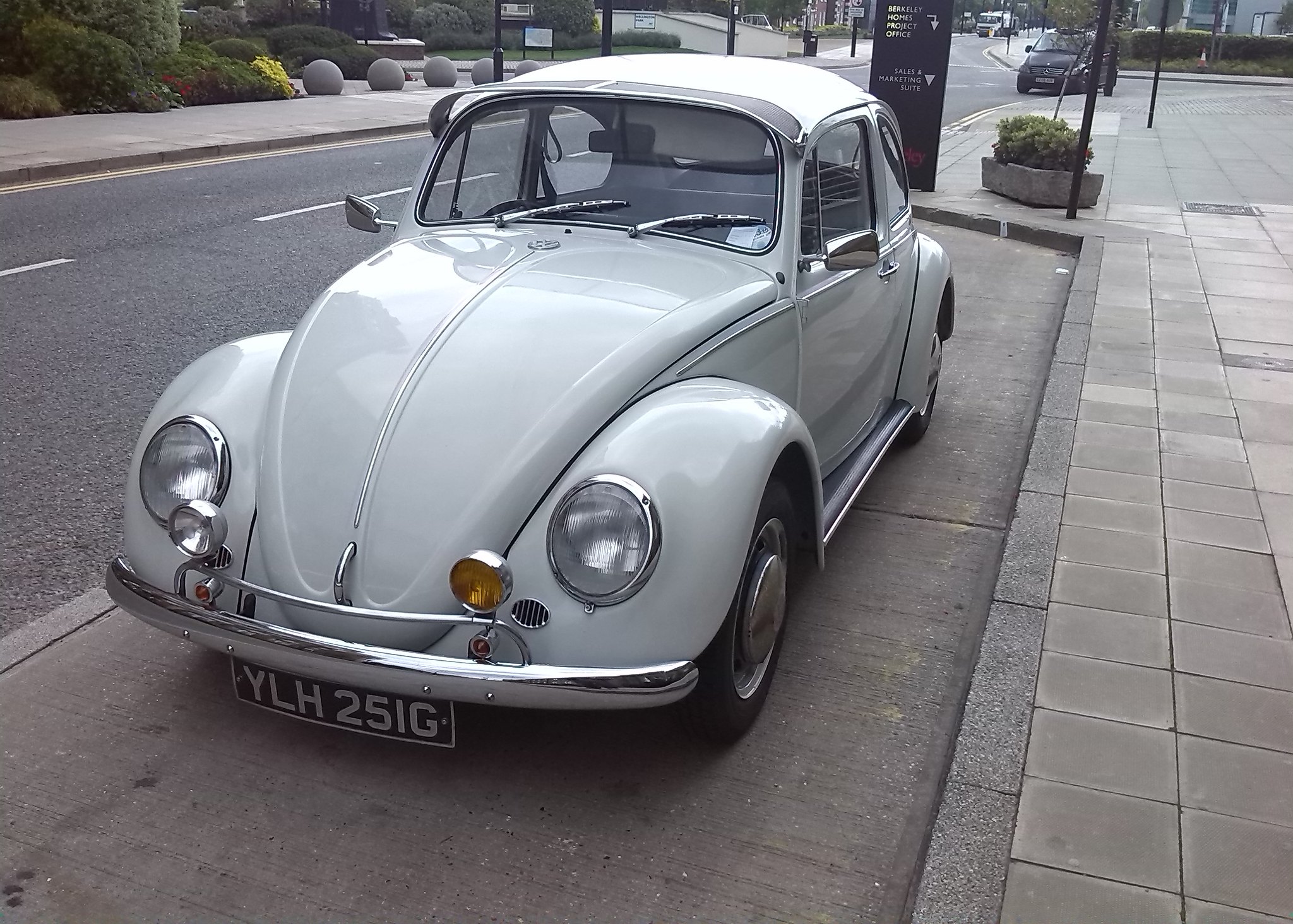 YLH251G, Volkswagen Beetle 1st gen Sedan (Type 1), 1938­–2003