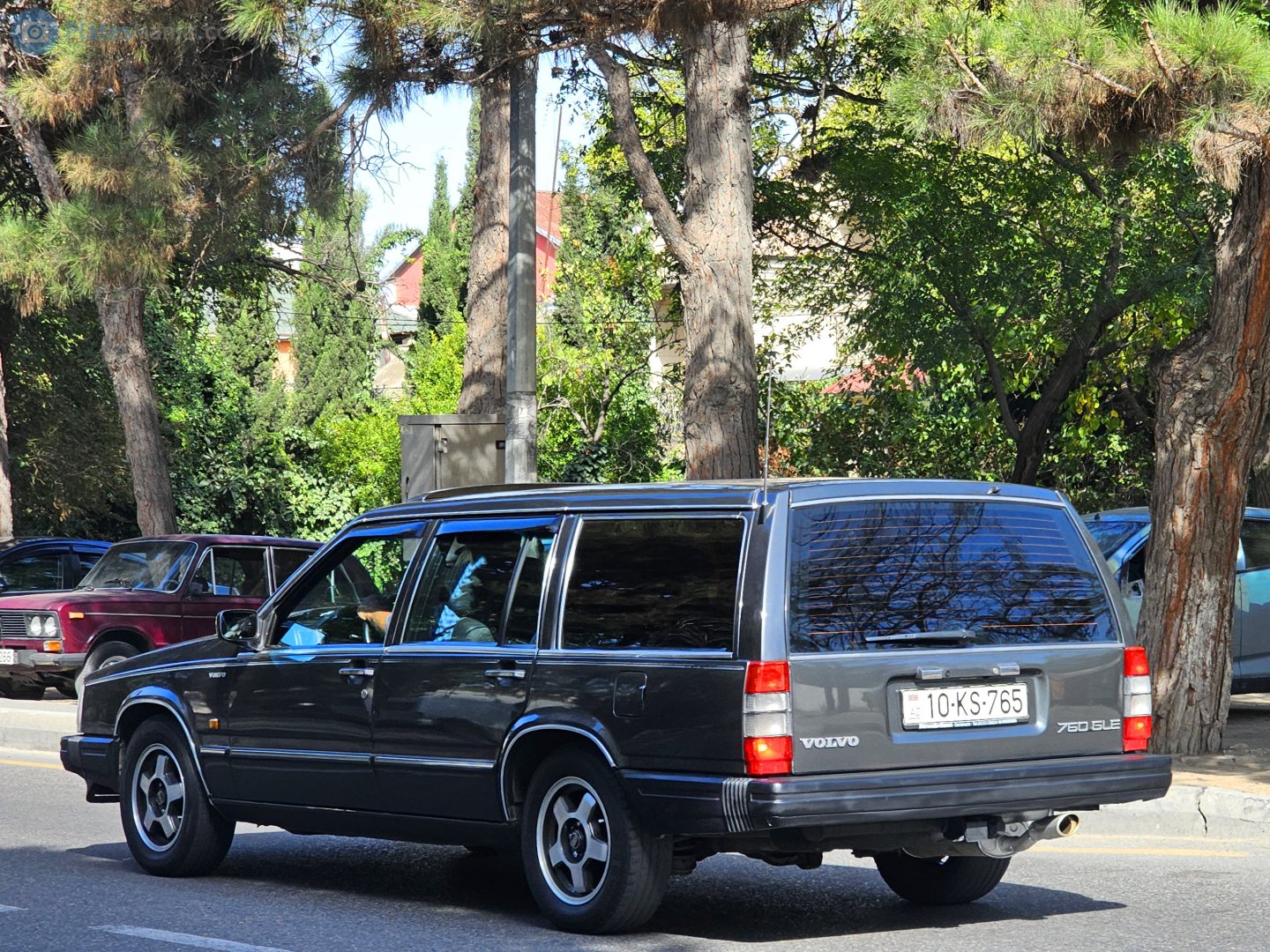10 KS 765, Volvo 760 1st gen Wagon (765), 1982–1990