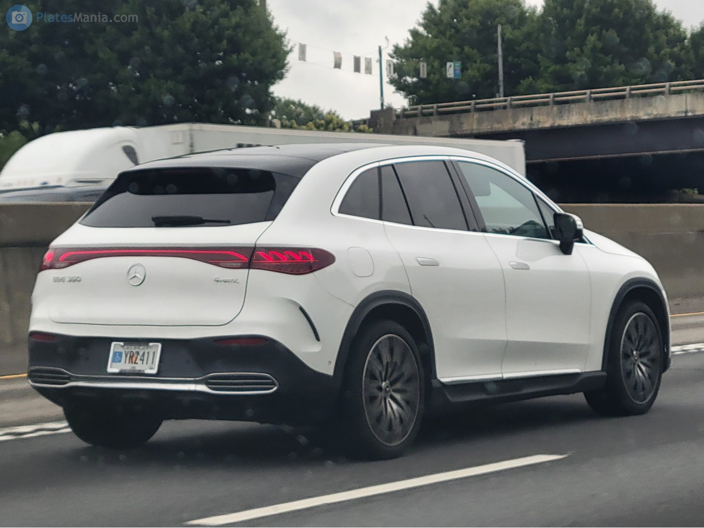 YRZ411, Mercedes-Benz EQE 1st gen SUV (X294), 2022–