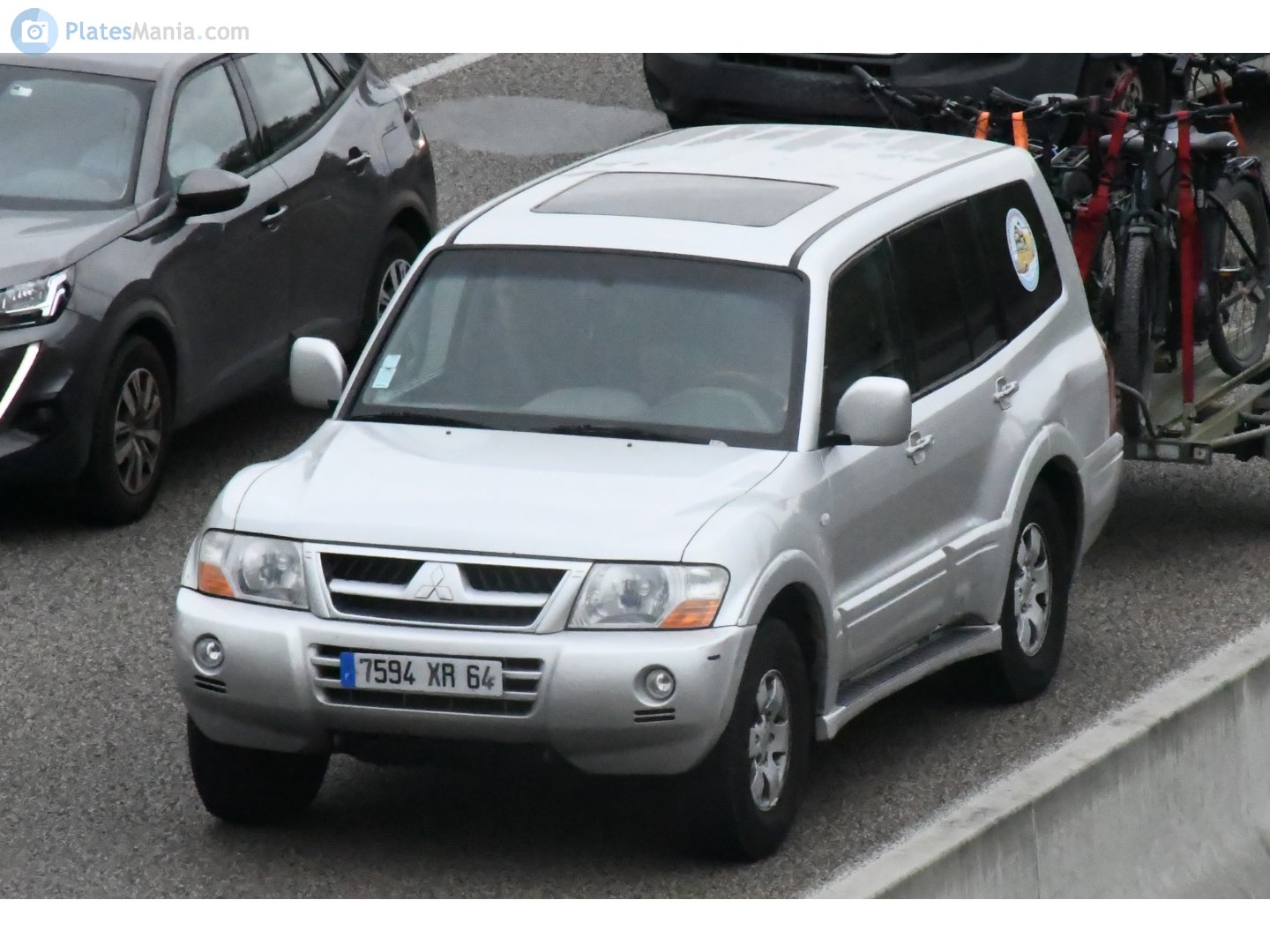 7594 XR 64, Mitsubishi Pajero 3rd gen 5-door SUV (V70/NM/NP), 1999–2006 (–2011 for CN-market)