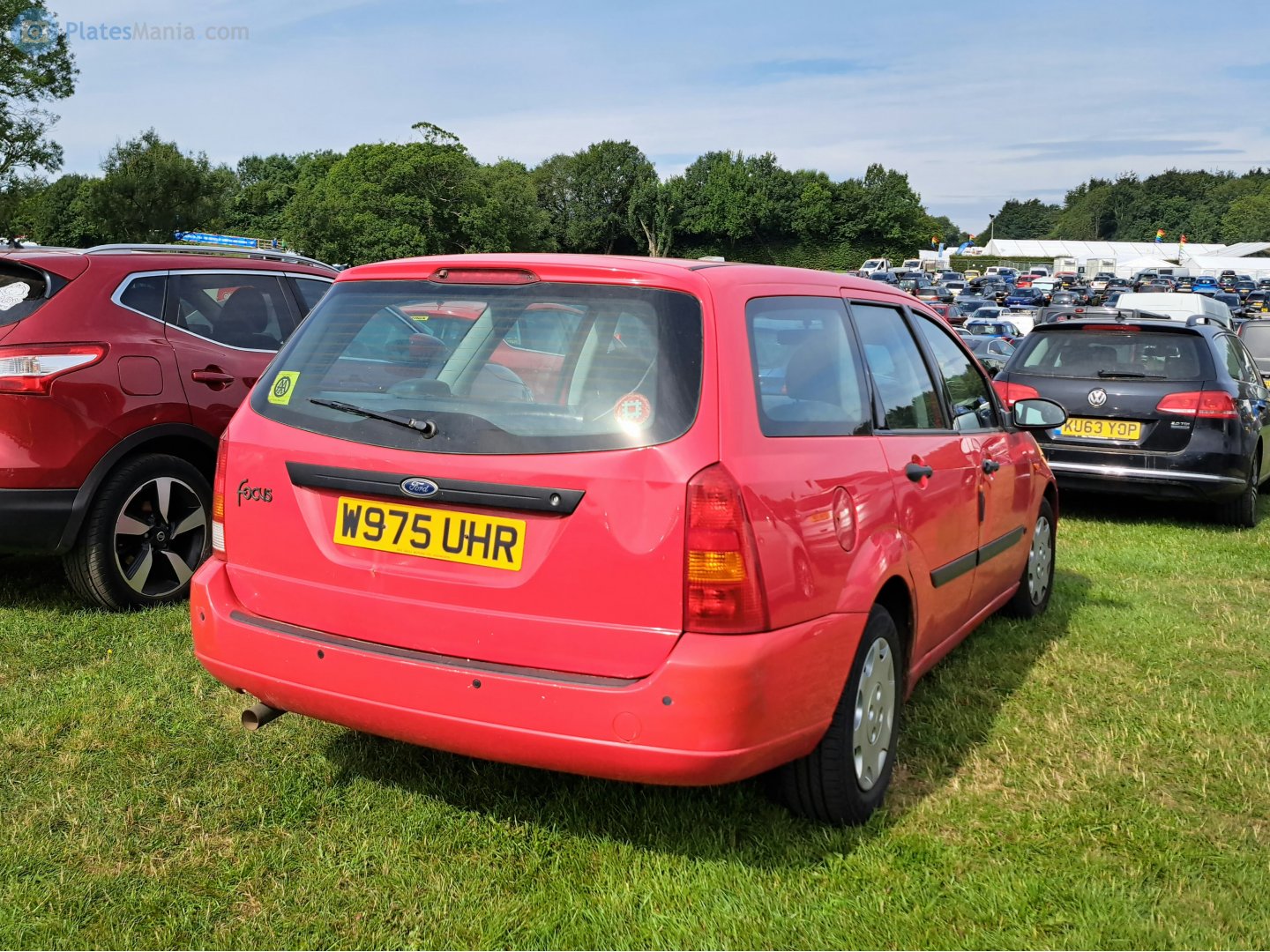 W975UHR, Ford Focus 1st gen Turnier Wagon (DNW; C170), 1998–2005