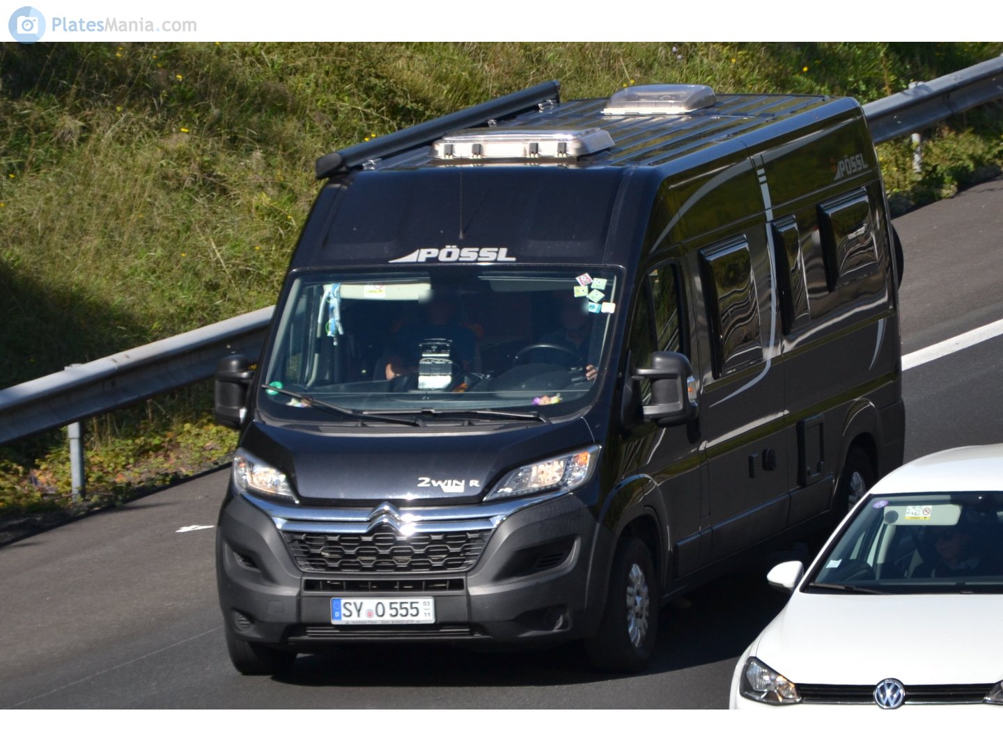 SY O 555 (03/11), Pössl 2WIN 