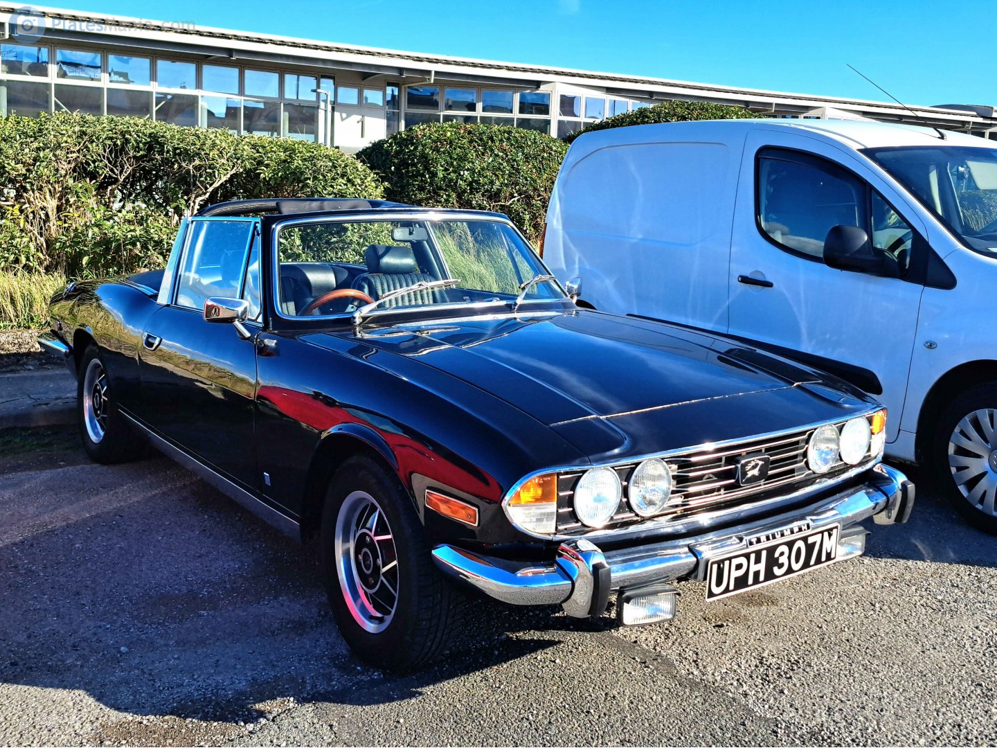 UPH307M, Triumph Stag 