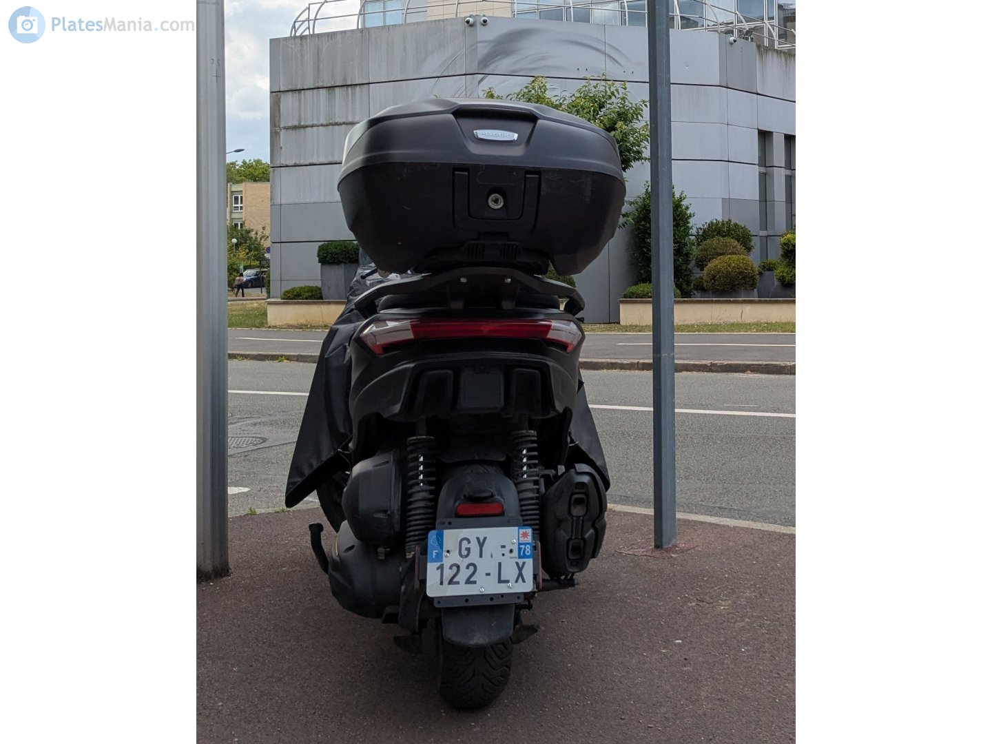 GY-122-LX, Piaggio MP3 3rd gen, 2022–