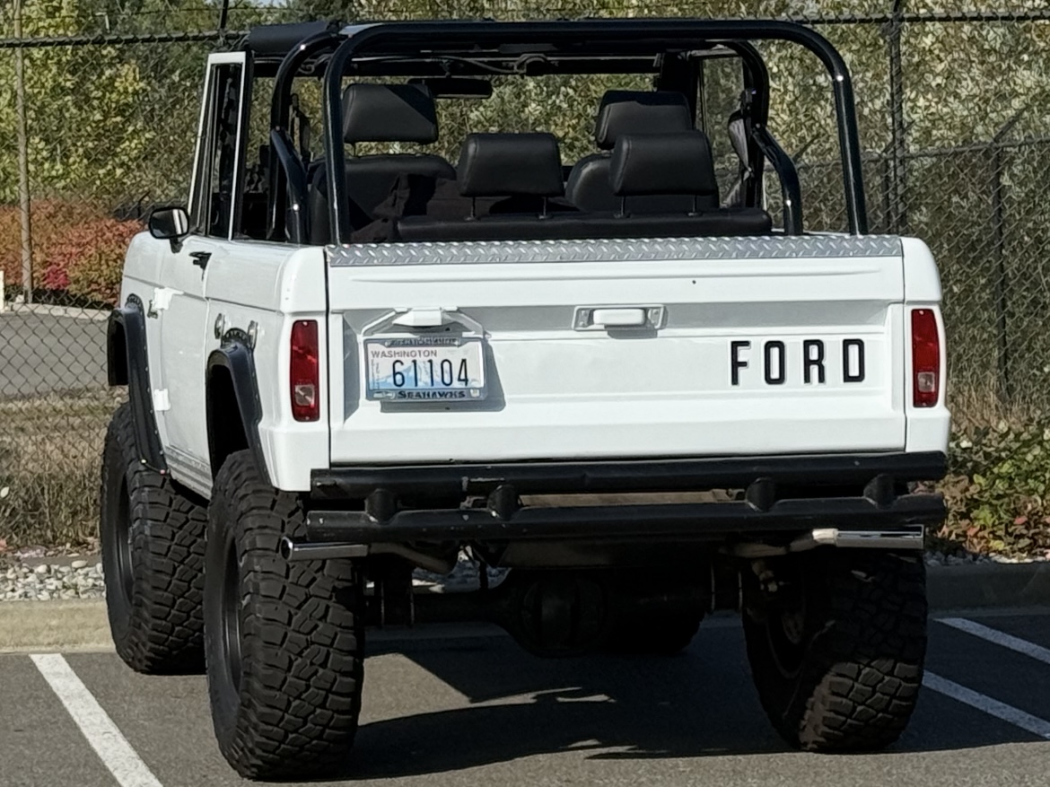 61104, Ford Bronco 1st gen Roadster (U13), 1966–1968