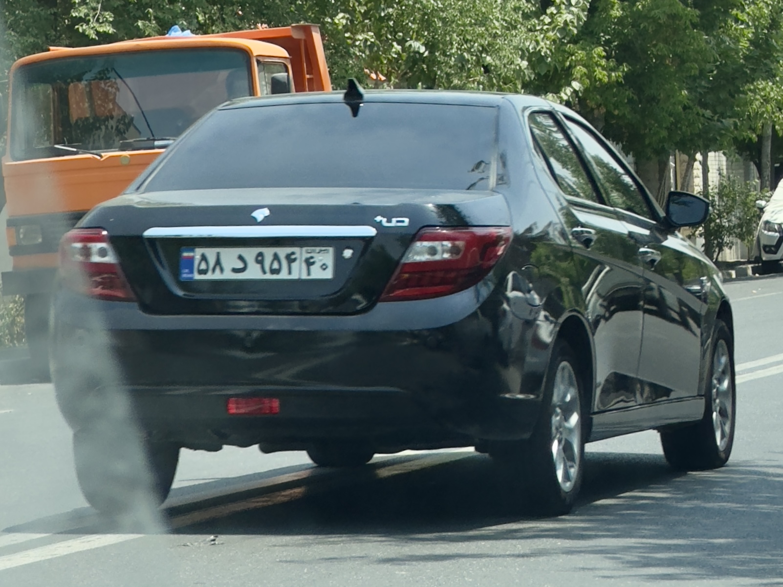 ۵۸د۹۵۴ ۴۰, Iran Khodro Dena 1st gen (NX7), 2011–