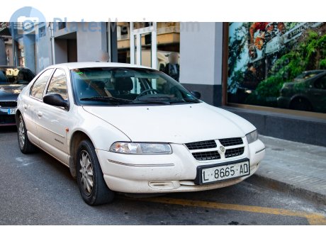 L 8665 AD, Chrysler Stratus