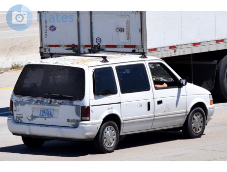 719 QLL, Dodge Caravan