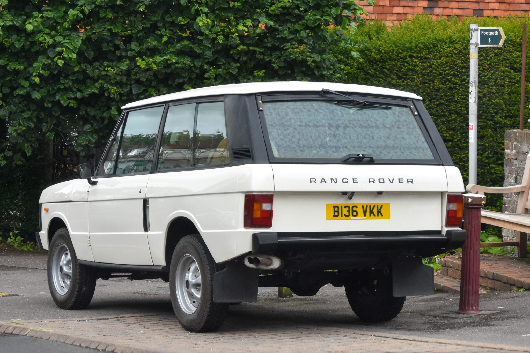 B136VKK, Land Rover Range Rover 1st gen, 1970–1996