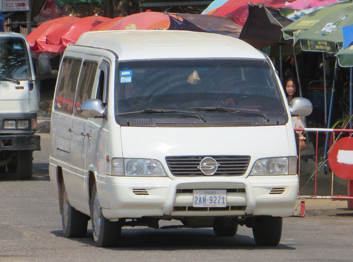 2AM-9271, SsangYong (KGM) Istana 1st gen, 1995–2004