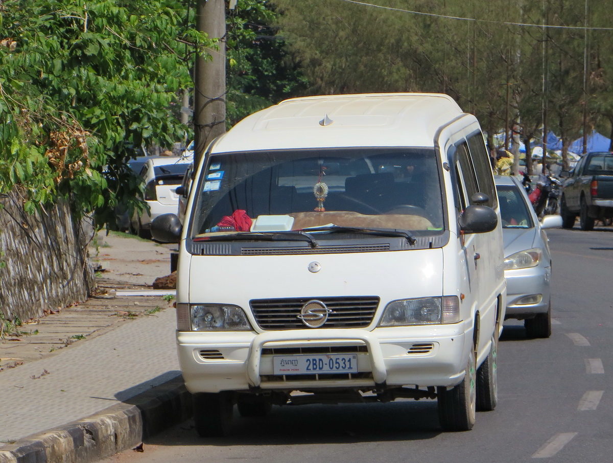 2BD-0531, SsangYong (KGM) Istana 1st gen, 1995–2004