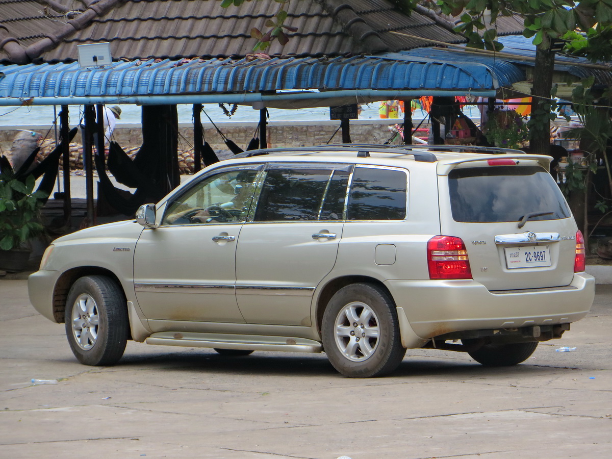 2C-9697, Toyota Highlander 1st gen (XU20), 2000–2007