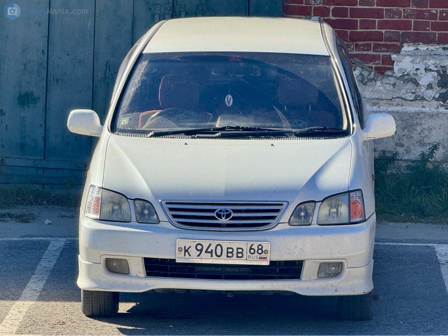 к 940 вв 68, Toyota Gaia 1st gen (XM10), 1998–2004