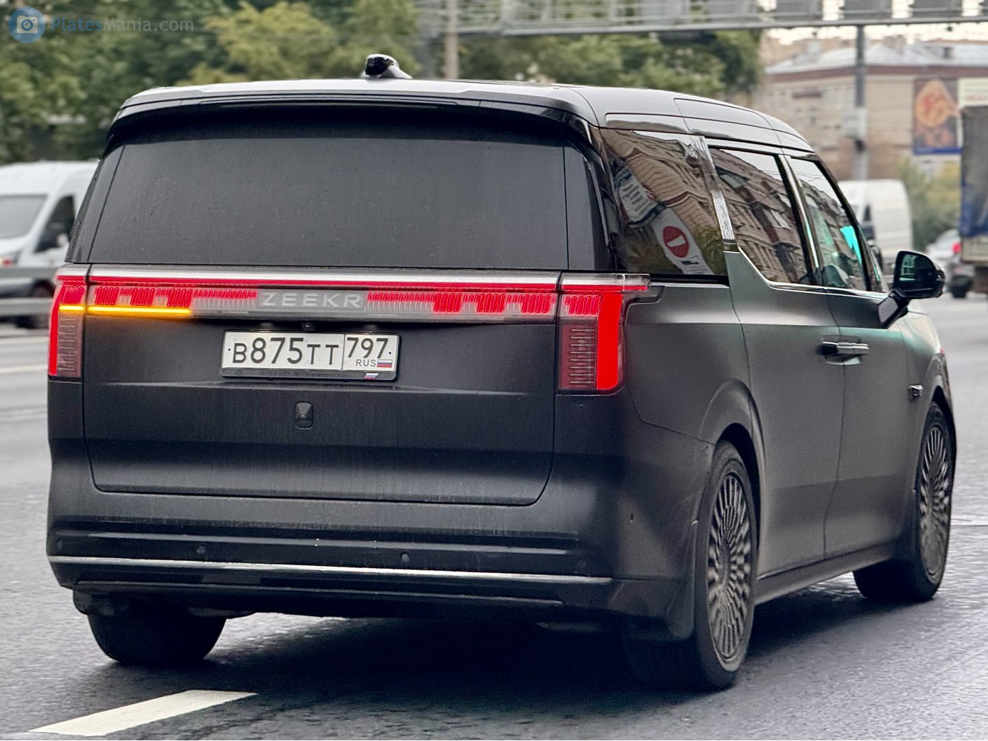 в 875 тт 797, Zeekr 009 1st gen, 2023–