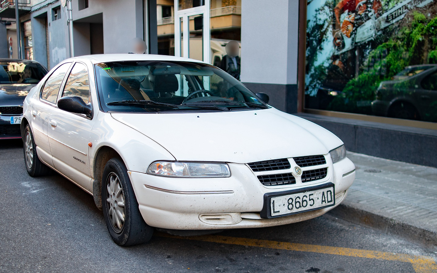 L 8665 AD, Chrysler Stratus 1st gen Sedan (JA), 1994–2000