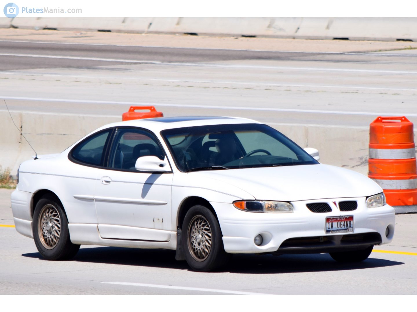 1A 064NB, Pontiac Grand Prix 6th gen 2-door Coupé (W-body), 1996–2003