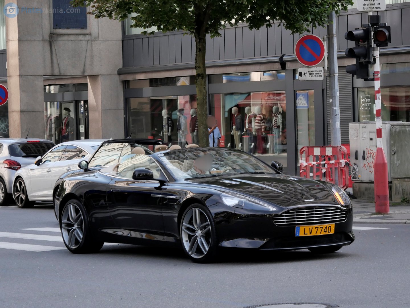 LV 7740, Aston Martin Virage 2nd gen, Virage Volante, 2011–2012