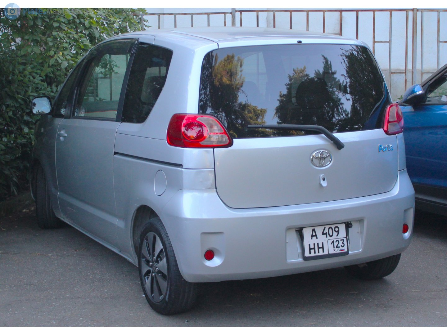 а 409 нн 123, Toyota Porte 1st gen (AP10), 2004–2012