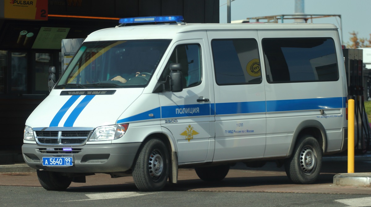 а 5640 99, Dodge Sprinter 1st gen Van, 2002–2006