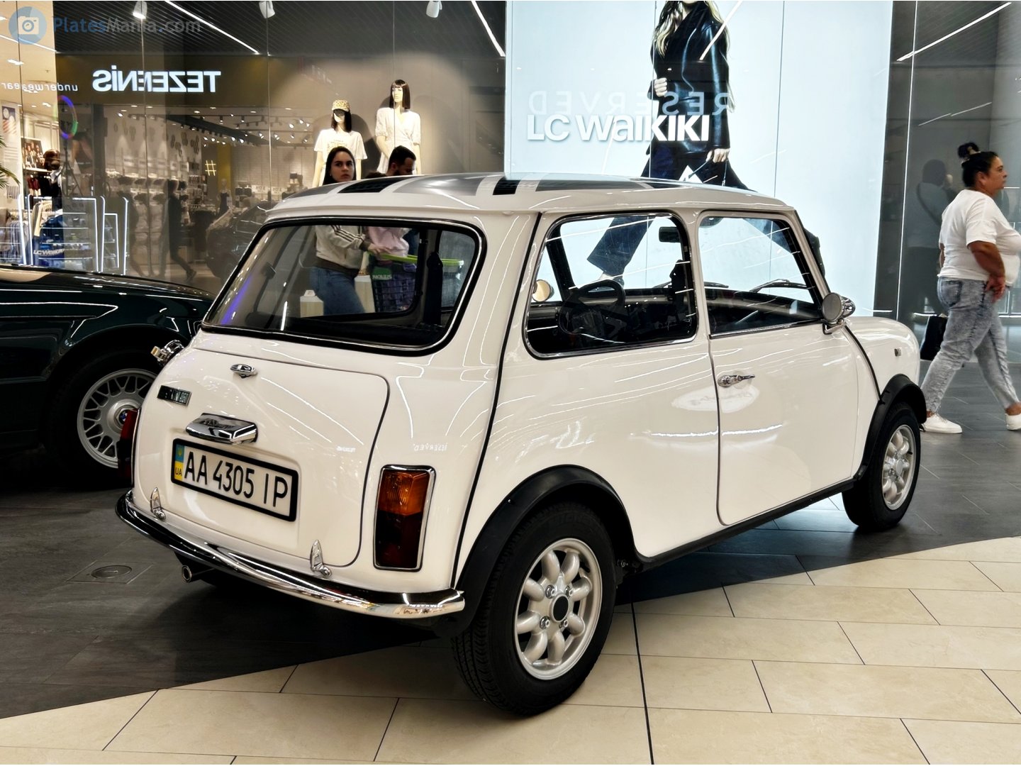 AA 4305 IP, Morris Mini 