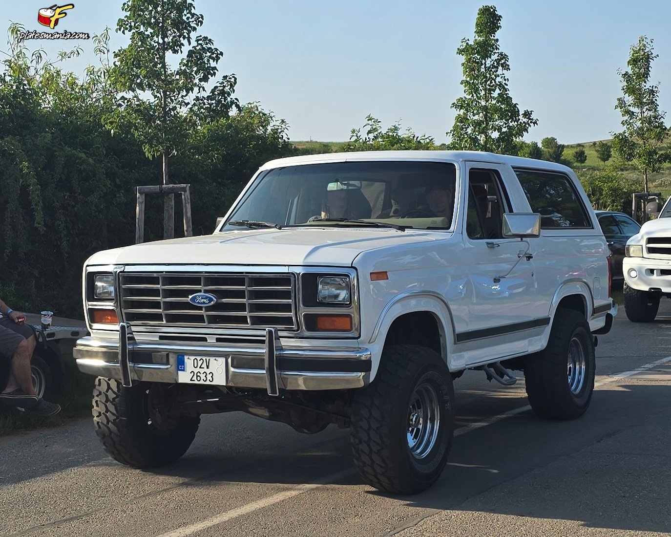02V 2633, Ford Bronco 3rd gen (U150), 1980–1986