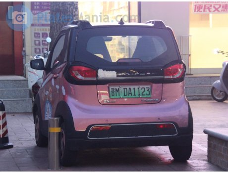 晋M·DA1123, Baojun E100