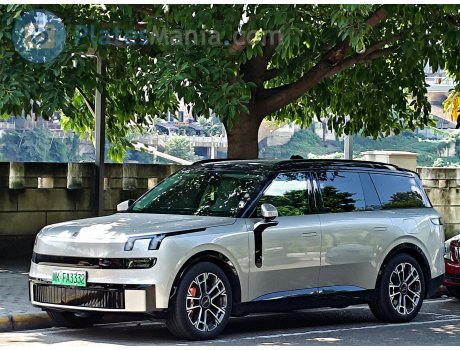 川K·FA3332, Lynk & Co 900