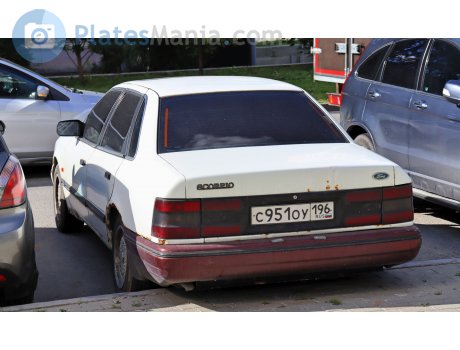 с951оу196, Ford Scorpio