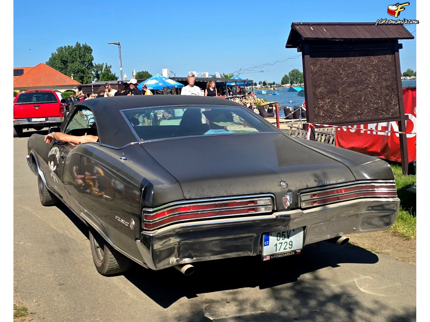 05V 1729, Buick Wildcat 2nd gen 1968 2-door Hardtop (46487/46687; B-body), 3rd facelift, 1967–1968