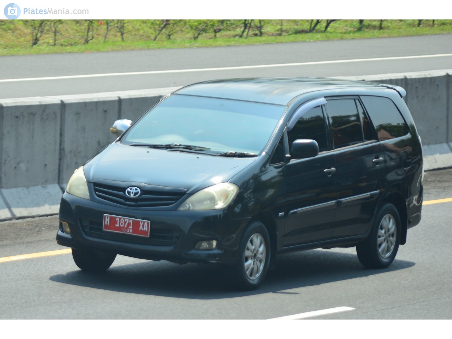 H 1871 XA, Toyota Innova 1st gen Kijang Innova (AN40), 1st facelift, 2008–2011