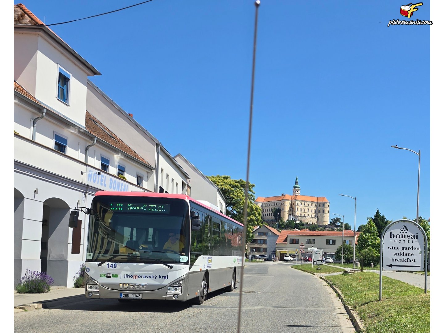 2BU 1142, Iveco Crossway Crossway 14.5 LE, 2013–2024
