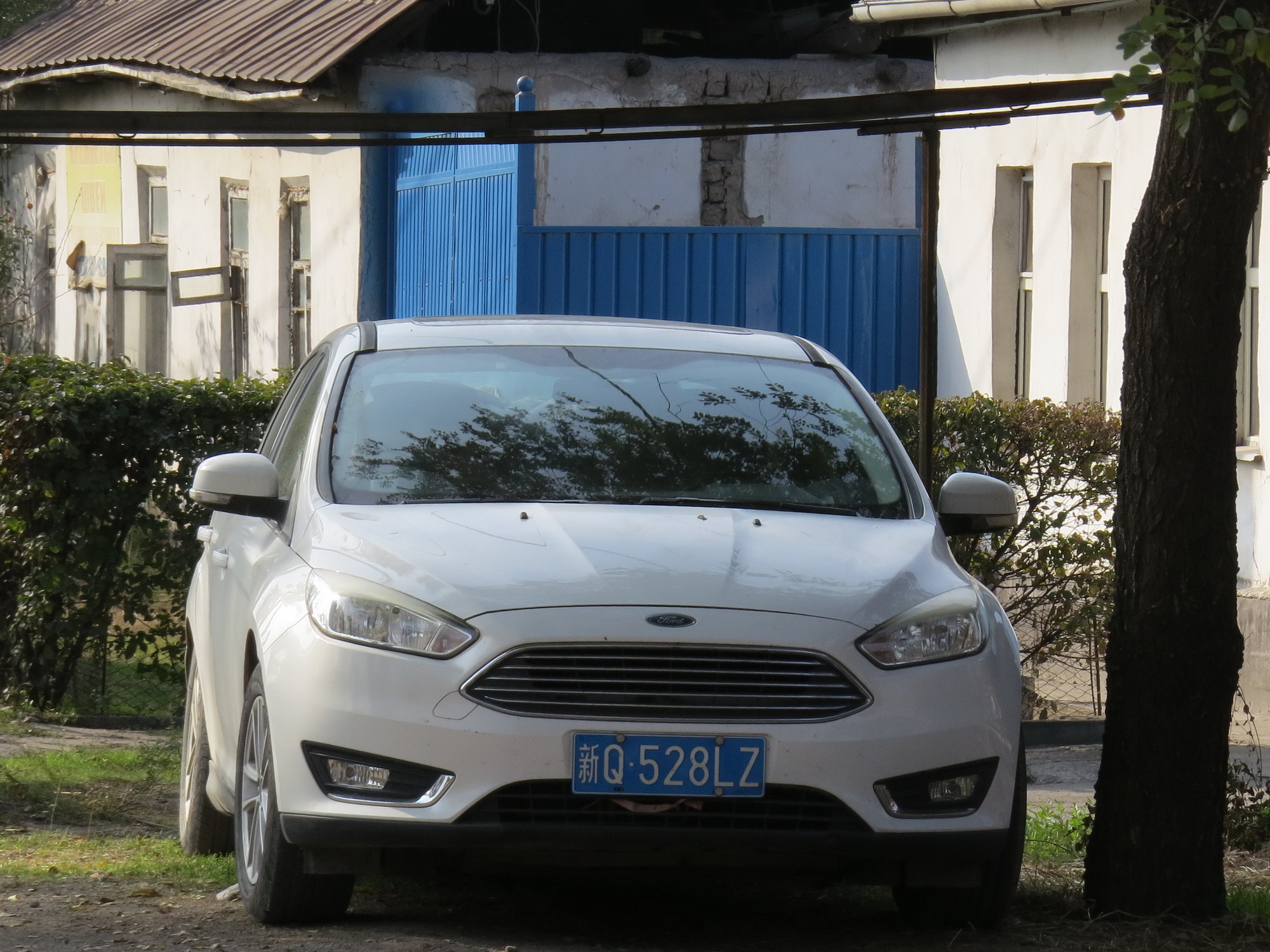 新Q·528LZ, Ford Focus 3rd gen Sedan (DYB; C346), facelift, 2014–2019