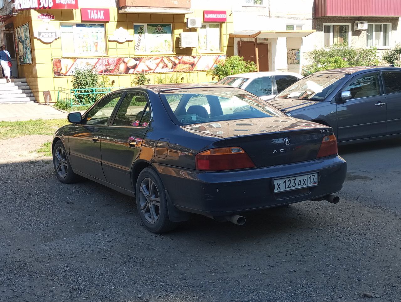 х 123 ах 17, Acura TL 2nd gen (UA4/UA5), 1998–2001