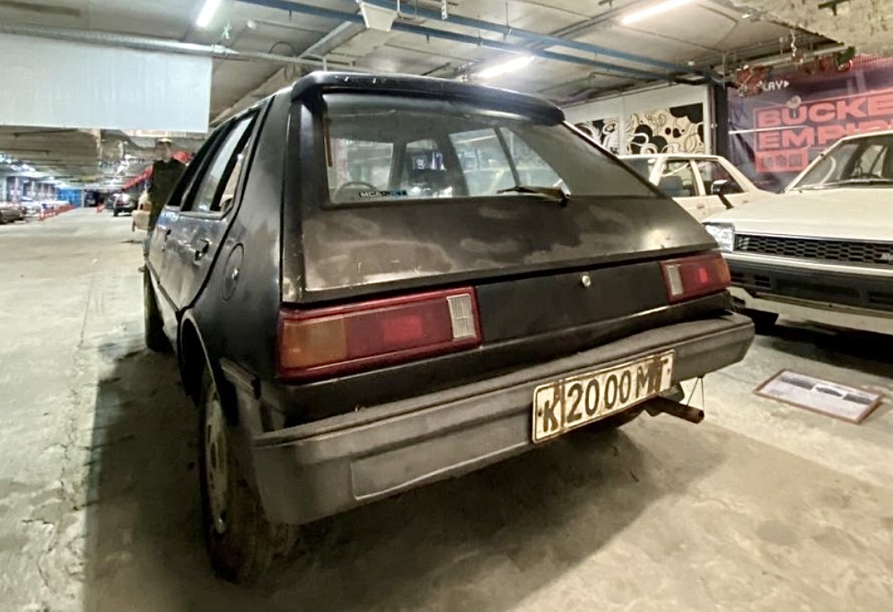 к 2000 МТ, Mitsubishi Mirage 1st gen 5-door Hatch (A150), 1978–1983