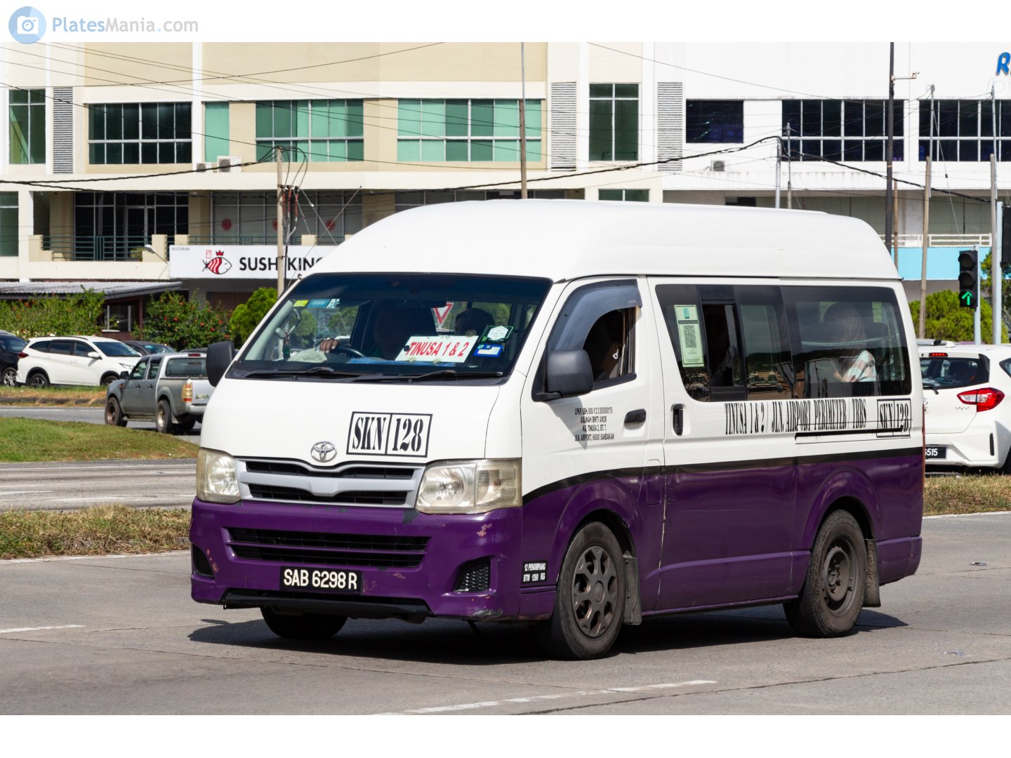 SAB 6298 R, Toyota HiAce 5th gen Van (H200), 2004–