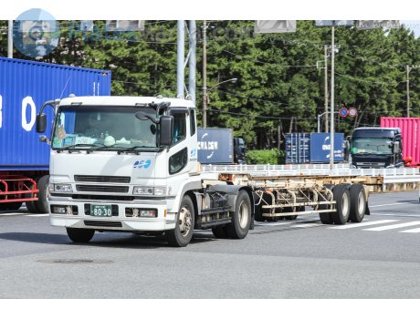 横浜 100 か 8030, Mitsubishi Fuso Super Great