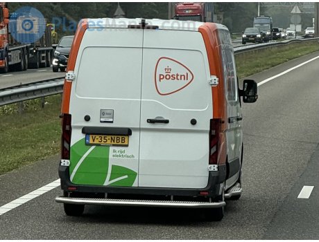 V-35-NBB, Renault Master